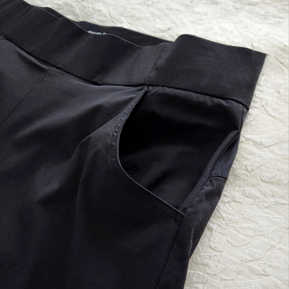 Columbia Omni-Shield Black Cropped Pull-On Pants With Hand Pockets, Size Large - Picture 14 of 15